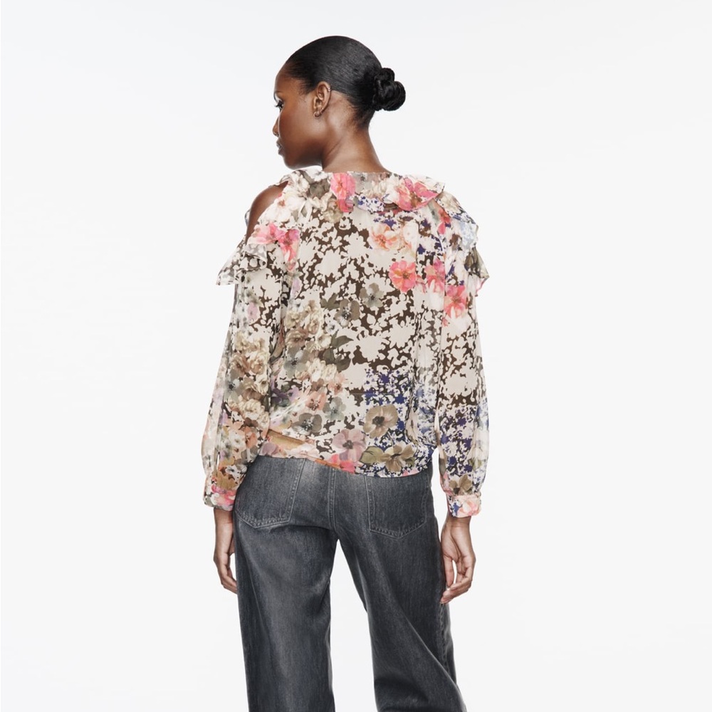 ❌SOLD❌ ZARA Floral Print Shirt - Picture 3 of 9
